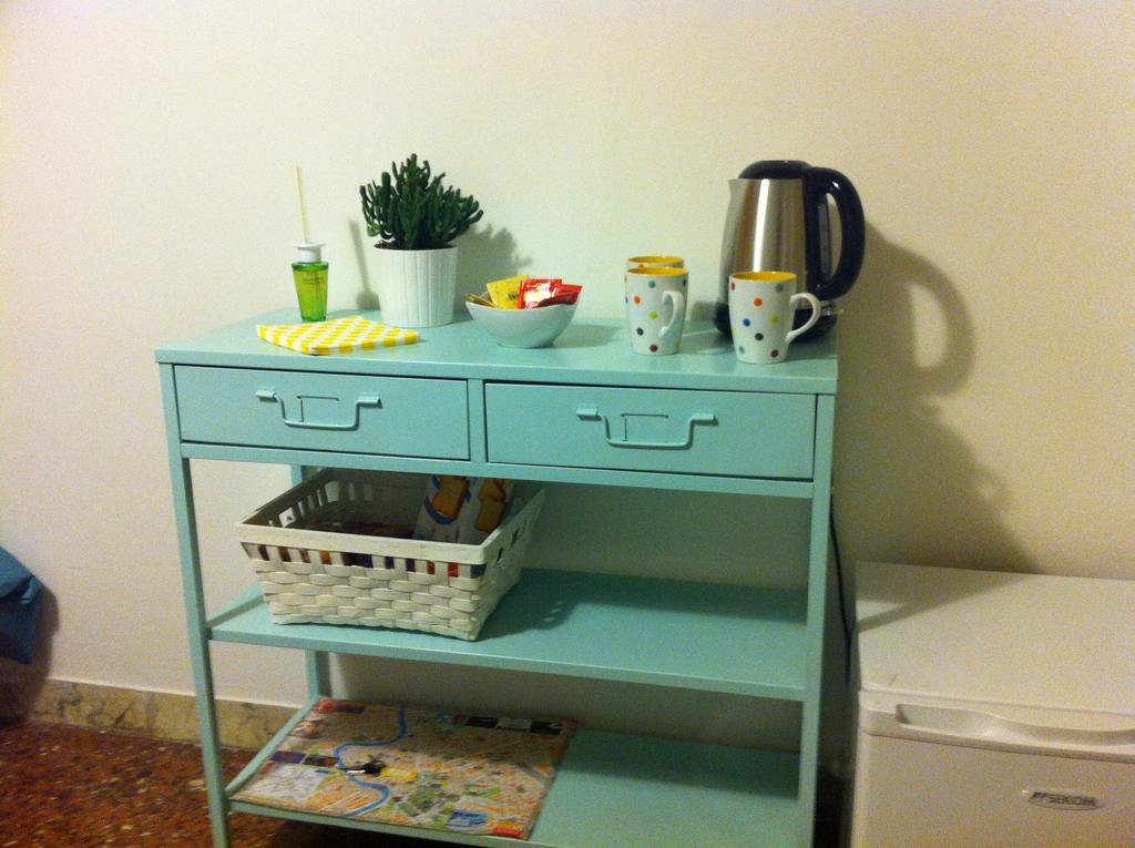 Bed and Breakfast Out Of Time à Rome Chambre photo